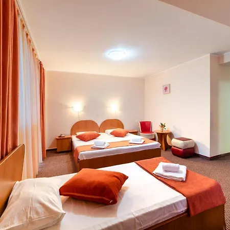 Giulia Hotel 3*