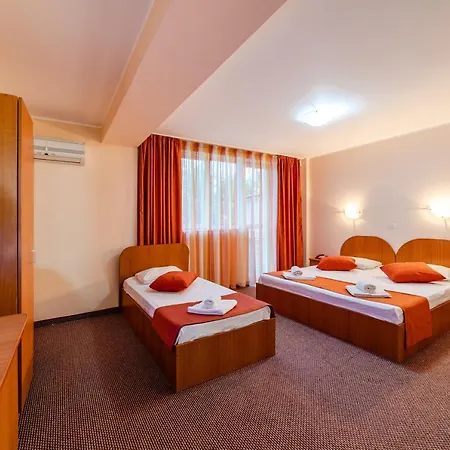 Giulia - Locatie Centrala 3* Eforie Nord